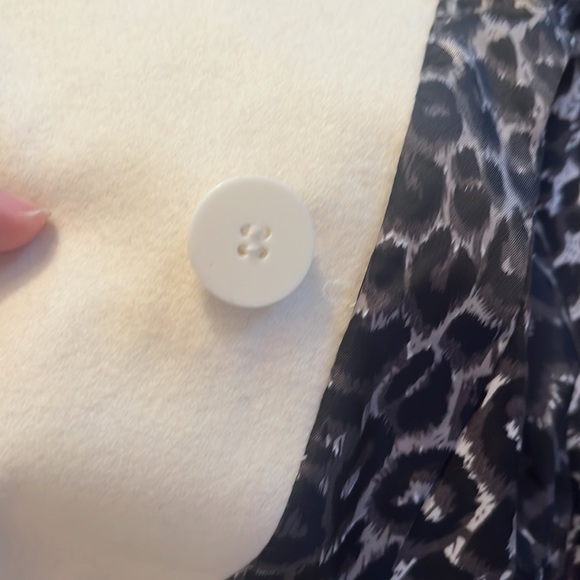 Marvin Richards women’s Wool coat. Off white with buttons , size small - Picture 14 of 15